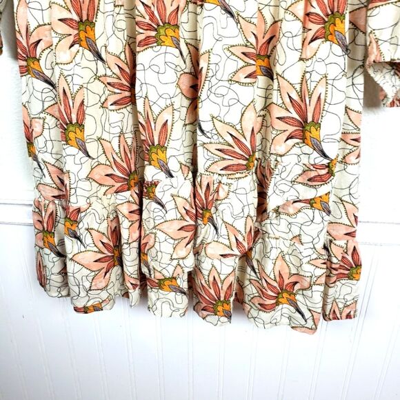 Women's Collective Concepts Birds of Paradise Short Tiered Ruffled Smocked Dress - Picture 7 of 13